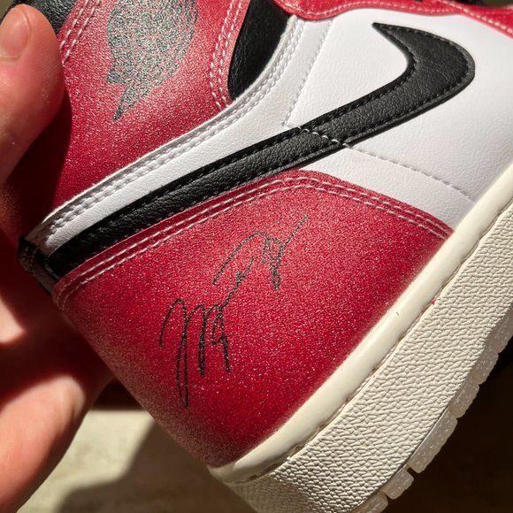 Air Jordan One Trophy Rooms - Picture 3 of 6